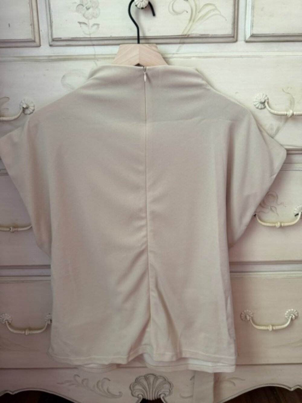 Cider Light Tan High Neck Top with Side Gathered Buckle- size XL - Picture 7 of 7